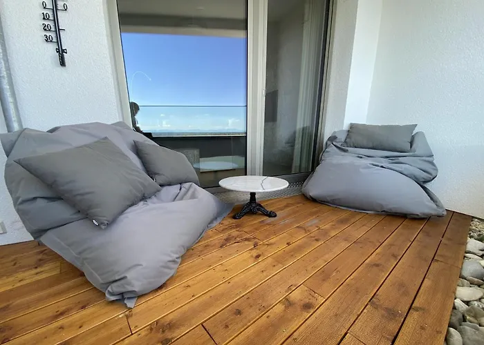 Alpen-panorama - Einzigartige Privatsuite Hoch über München, 12tes Og, Alpenblick, Loggia, Whirlpool, 15 Minuten Zum Zentrum, Ruhe Und Erholung In Der Stadt Für Privat Und Geschäftlich Reisende