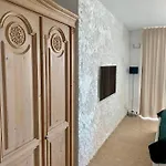 Alpen-panorama - Einzigartige Privatsuite Hoch Ueber Muenchen, 12tes Og, Alpenblick, Loggia, Whirlpool, 15 Minuten Zum Zentrum, Ruhe Und Erholung In Der Stadt Fuer Privat Und Geschaeftlich Reisende 홈스테이