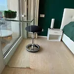 홈스테이 Alpen-panorama - Einzigartige Privatsuite Hoch Ueber Muenchen, 12tes Og, Alpenblick, Loggia, Whirlpool, 15 Minuten Zum Zentrum, Ruhe Und Erholung In Der Stadt Fuer Privat Und Geschaeftlich Reisende *